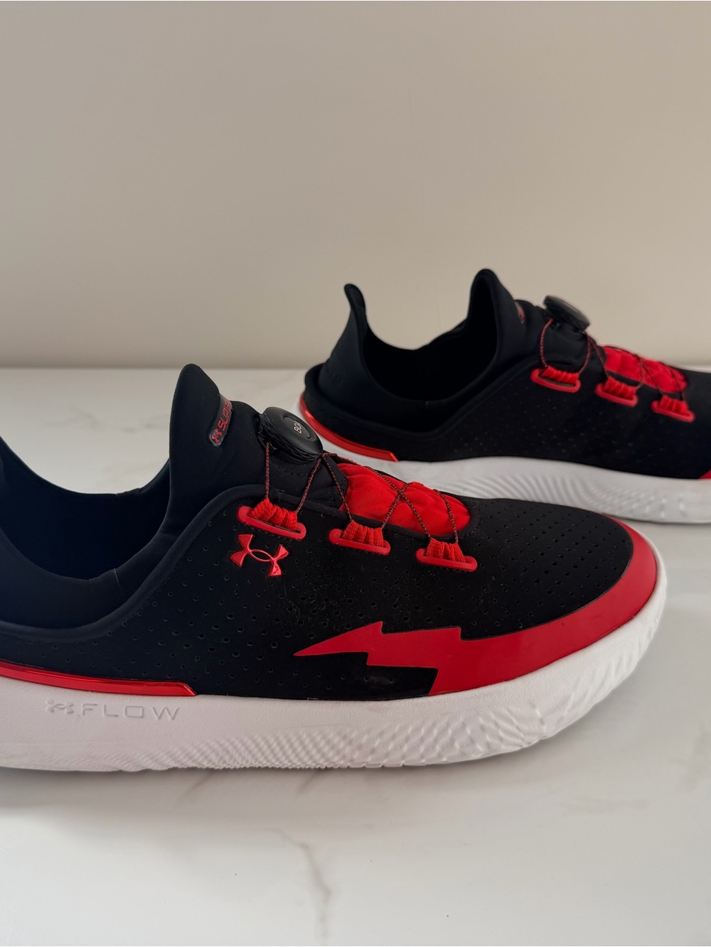 Under Armour SlipSpeed Mens Size 13 Low Top BOA Sneakers Black/Red/White